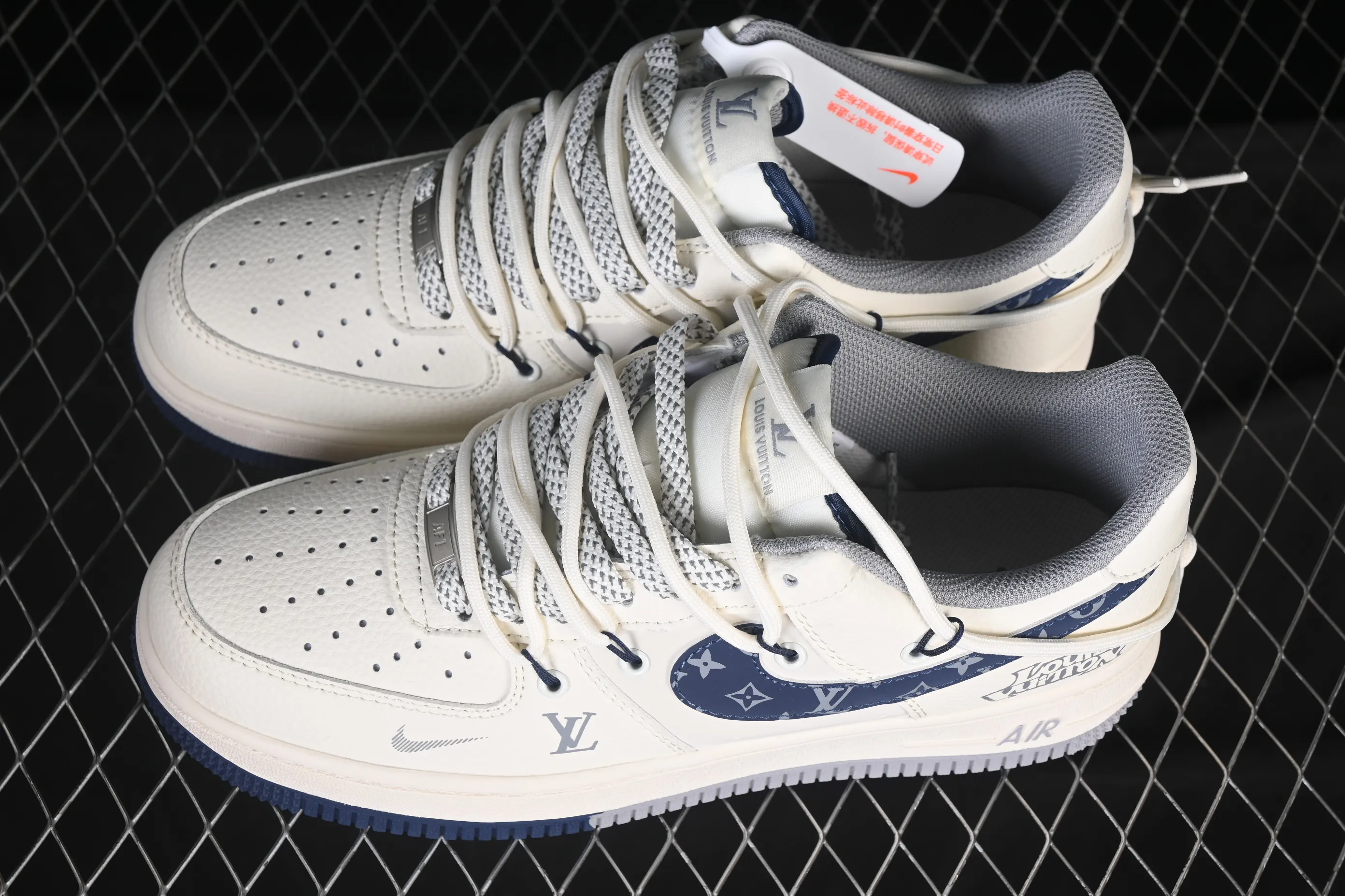 All categories Nk Air Force 1 Air Force series Nk Air Force 1 Low Air Force low-top Nike Air Force 1'07 Low LV joint flower blue hook drawstring Air Force 1 low-top casual sneakers DM6868-064